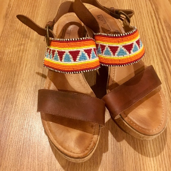 Pikolinos Maasai Beaded Wedge Sandal, Size 39 - Picture 5 of 5